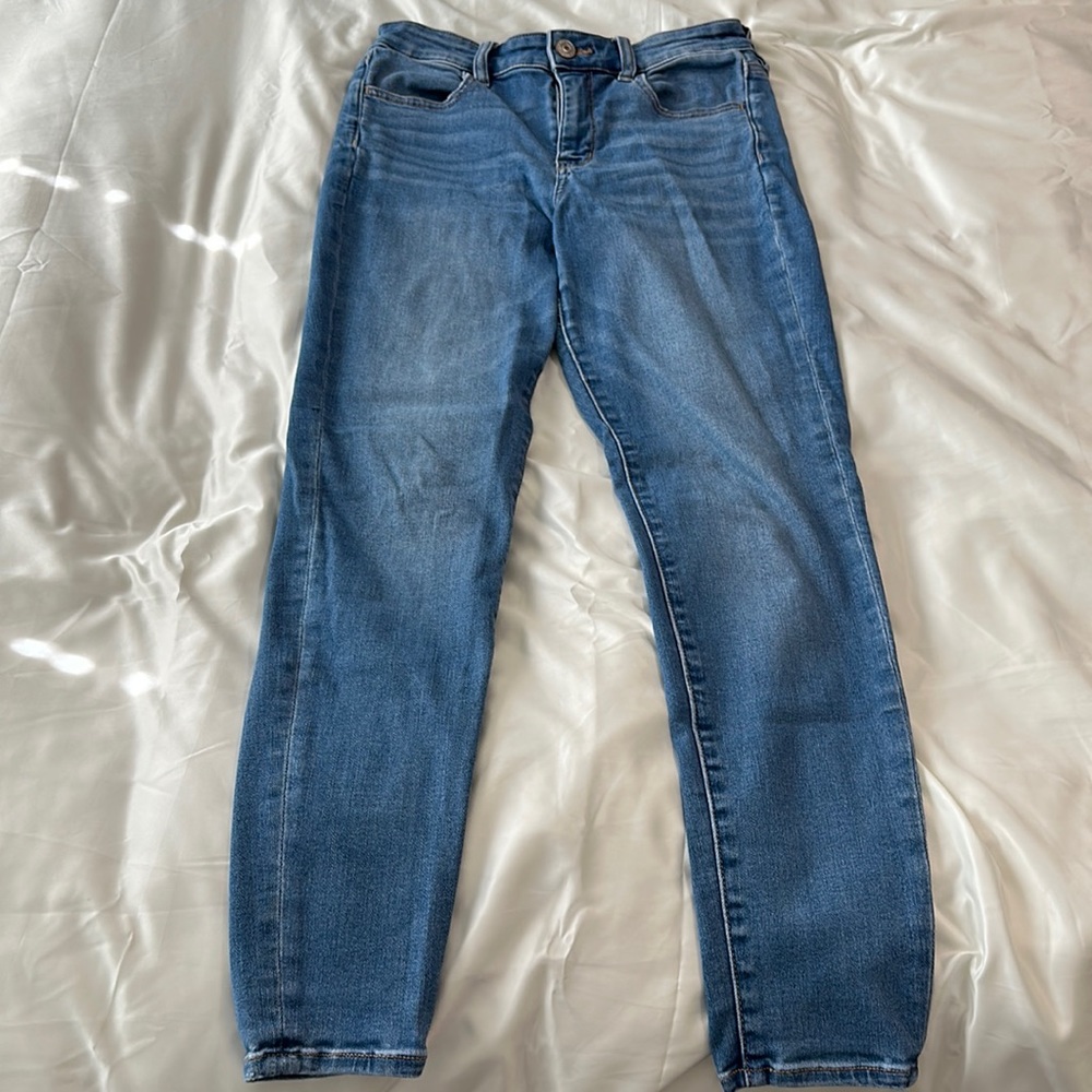 American Eagle Medium Wash Jeans